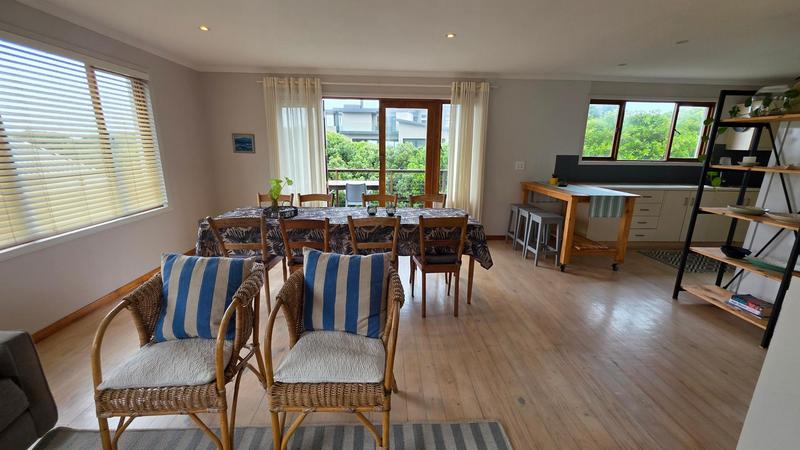5 Bedroom Property for Sale in Glentana Western Cape